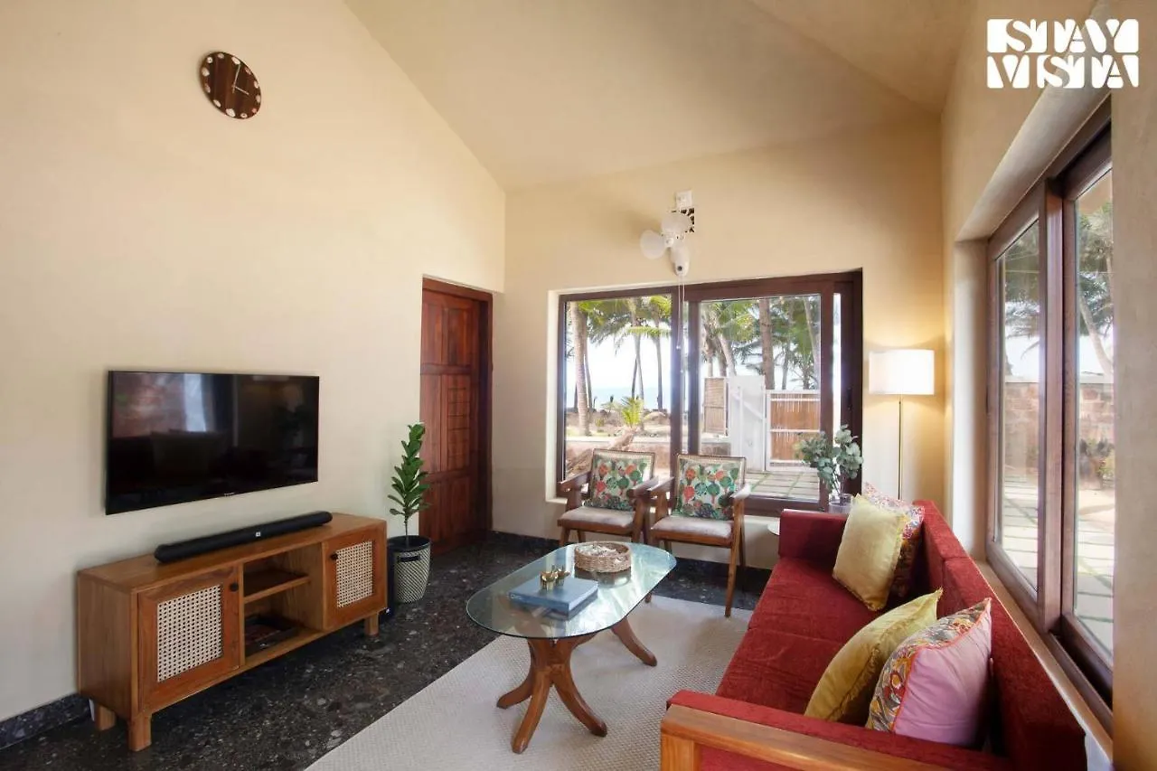 Stayvista At Villa Marina - By The Sea With Lawn Nīleshwar