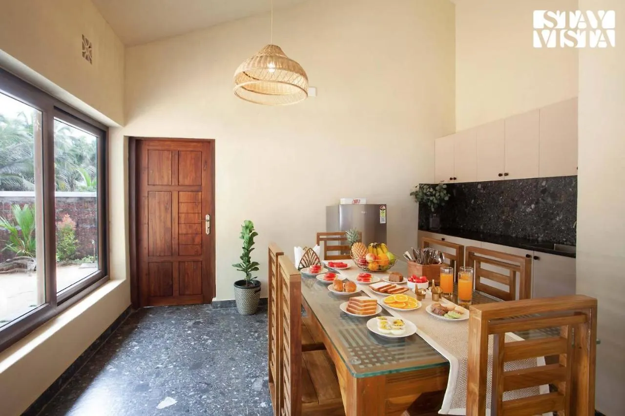 Stayvista At Villa Marina - By The Sea With Lawn Nīleshwar